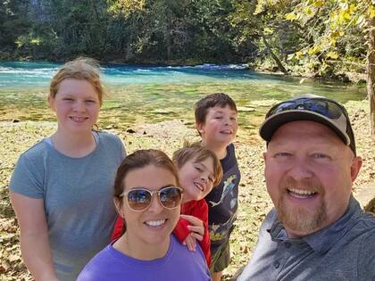 Josh Hartman y su familia se mudaron a Sikeston