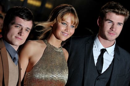 Josh Hutcherson, Jennifer Lawrence y Liam Hemsworth, en la premiere de Los juegos del hambre en Londres