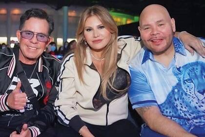 JR Ridinger con su mujer Loren- con quién compartió su vida durante treinta años- y Fat Joe.