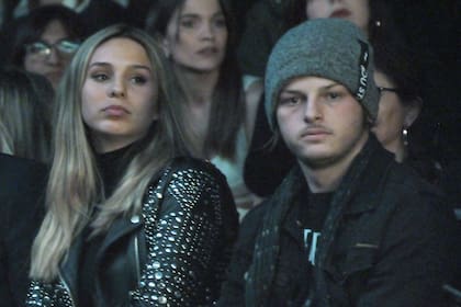 Los flashes apuntaron a la joven pareja: Juana y Luigi