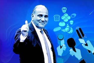 Antes de viajar, Manzur dejó sus “medialunas recicladas” en Casa Rosada