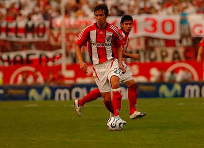 Juan Antonio debutó en River en 2006