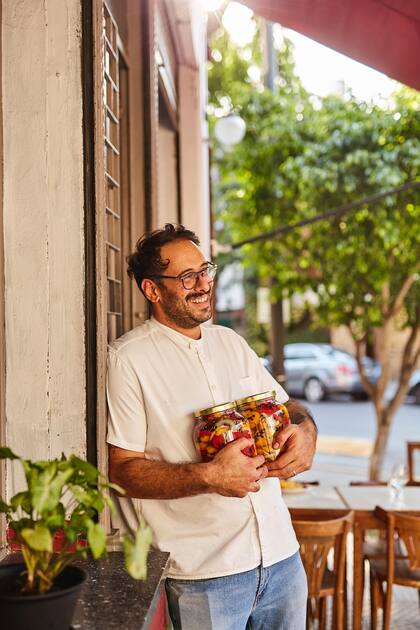 Juan Barcos es presidente de ICOCA, el Instituto de Ciencias y Oficios de la Carne, en el que funciona la Escuela de Sommeliers de Carne.