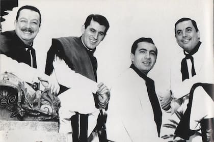 Dicky Dávalos, Ernesto Cabeza, Polo Román y Juan Carlos Saravia