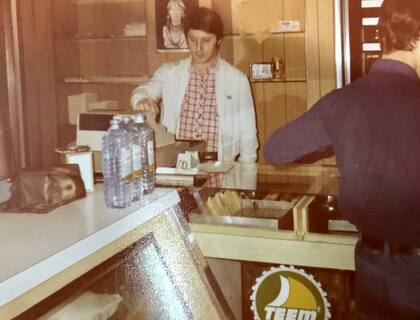 Juan Carlos, el fundador, en su antigua panadería