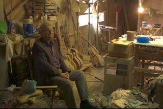 La historia del misionero que fundó la fábrica de guitarras y bajos y se ganó el corazón de muchos músicos argentinos