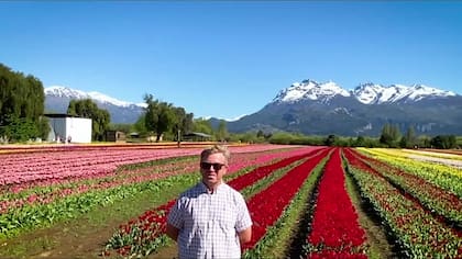 Juan Carlos Ledesma y su familia están al frente del emprendimiento Tulipanes Patagonia