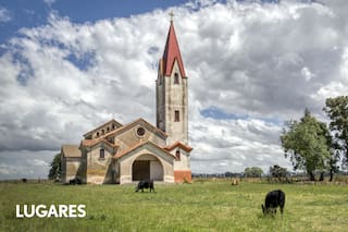El pueblo con casas invertidas, un barrio obrero catalán y calles sin nombre
