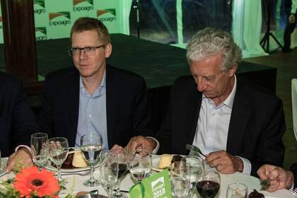 Juan Curutchet (Banco Provincia) y Jaime Campos, presidente de la Asociación Empresaria Argentina (AEA)