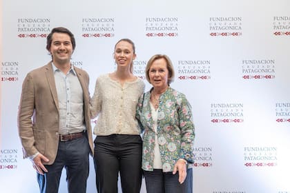 Juan de Larminat, Agustina Serra y Marina Larivière