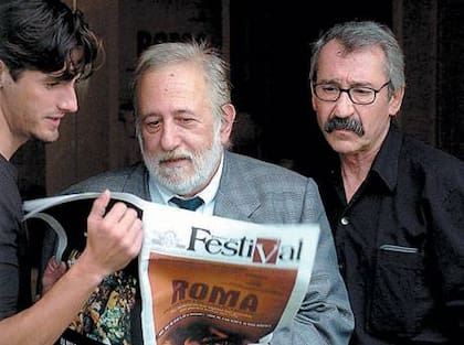 Juan Diego Botto, Adolfo Aristarain y José Sacristán, en 1997