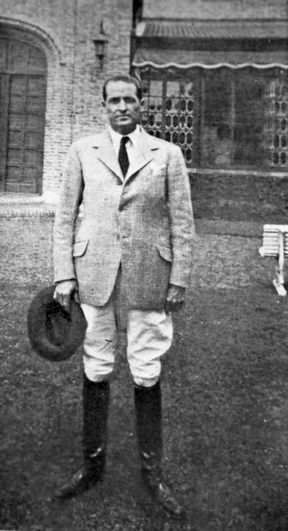 Juan Diego "Jack" Nelson, el mejor polista y capitán del plantel nacional en París 1924, integrante de la histórica gira de 1922, promotor de la Copa de las Américas y tres veces presidente de la Asociación Argentina de Polo; el número 2 tuvo una experiencia singular al acudir a misa en Notre Dame antes del encuentro con Estados Unidos.