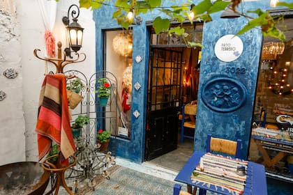 Juan es arquitecto, puso en valor una casona de Belgrano y comprendió que ese era su nuevo emprendimiento.