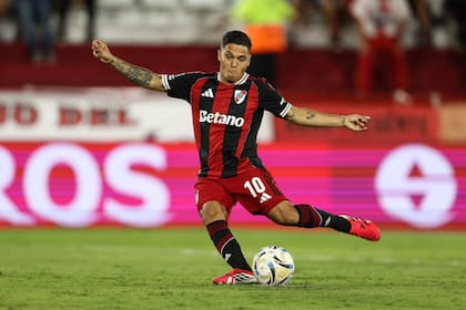 Juan Fernando Quintero falló el penal que ejecutó apenas ingresó en el campo de juego