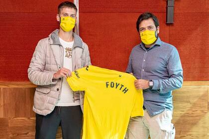 Juan Foyth, presentado en el Villarreal; el defensor tendrá una oportunidad en LaLiga