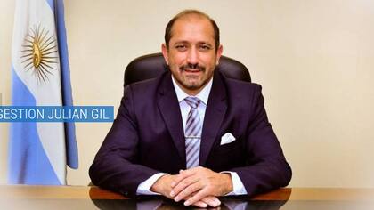 Tras la repercusiones, el intendente dio marcha atrás con el nombramiento de sus hijos de 18 y 19 años