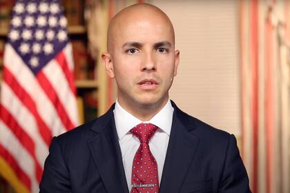 Juan González, Asistente Especial del presidente Joe Biden y Director Principal del Consejo Nacional de Seguridad para el Hemisferio Occidental