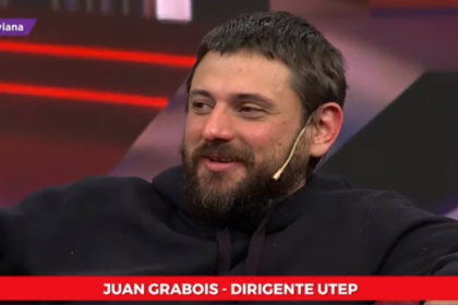 Juan Grabois sonrojado por los halagos que le dijo Viviana Canosa