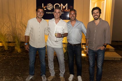 Juan Ibarguren, intendente de Pinamar; Gustavo Schulz y Federico Barragán, socios de Pinamar Libertador; y Nicolás D´Odorico, director de Desarrollo de Pinamar S.A.