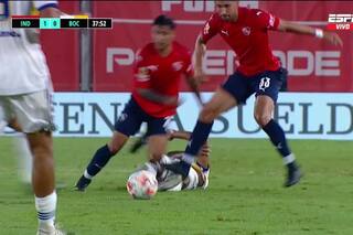 Independiente-Boca. El pisotón de Insaurralde a Villa y la dura falta de Rojo