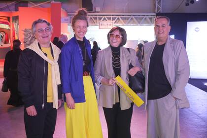 Juan José Cattáneo, Claire de Santa Coloma, Chantal Erdozain, de Amigos del Moderno, y Andrés Brun, de arteba