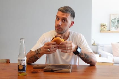 Juan Lettieri creador de John John Burger y youtuber