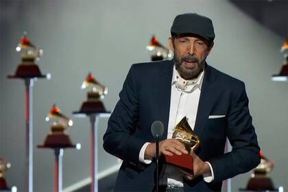 Juan Luis Guerra ya sabes lo que es recibir un Grammy. Seguramente, este año va por más ya que aparece nominado en 6 categorías