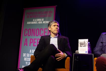 Juan Manuel Abal Medina, uno de los vices del PJ porteño, también se presentó por fuera de la alianza oficial que integró el partido