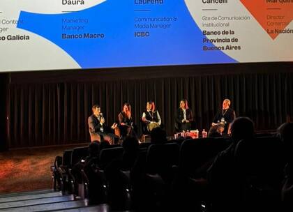 Juan Manuel Cancelli (Banco Provincia), Juliana Uva (Banco Galicia), Stella Laurenti (ICBC), M. José Daura (Banco Macro), y Gervasio Marques Peña (LA NACION)