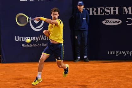 Juan Manuel Cerúndolo venció a Pella en la primera ronda del Uruguay Open