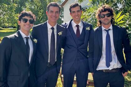 Juan
Manuel con sus hijos
Mateo, Marcos y
Lucas