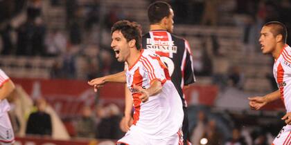 Juan Manuel Díaz, el primer gol de River en el ascenso