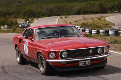 Juan Manuel Fangio II y su Mustang 1969
