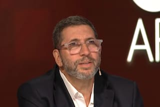 Olmos cuestionó a Milei e instó al peronismo a crear una alternativa económica con orden fiscal