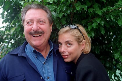 Juan Manuel Tenuta junto a la hija que tuvo con Gleijer, Andrea