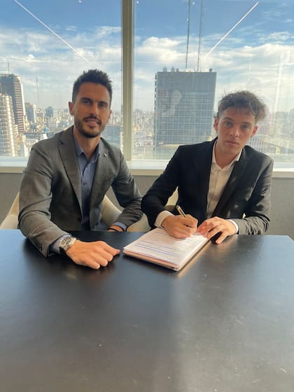 Santi Maratea comenzó la colecta para pagar las deudas del Club Atlético Independiente - MMX