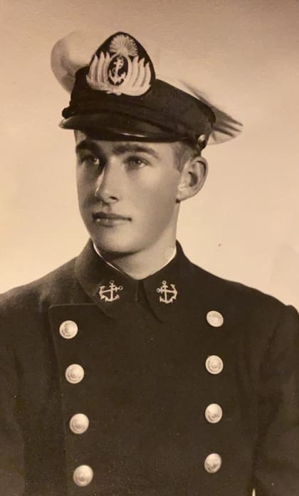 Juan Maria Pechar en sus años de cadete de la Escuela Naval Militar. (Gentileza Federico Pechar).