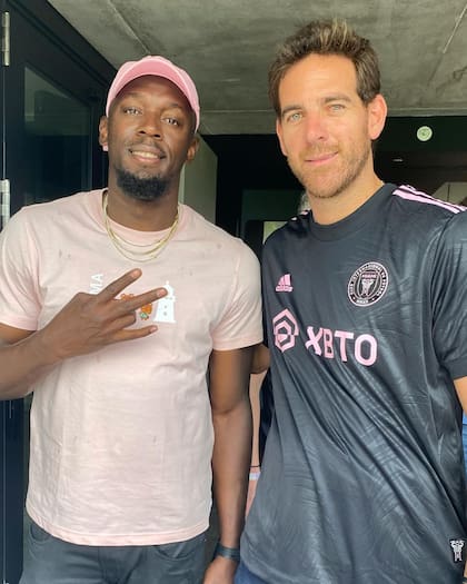 Juan Martín Del Potro junto a Usain Bolt en su visita al Inter Miami en 2022