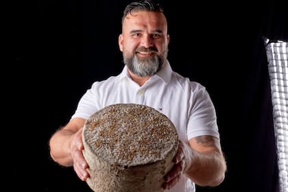 Juan Mendoza, maestro quesero de Lácteos Azul