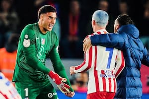 Figura ante Barcelona, Musso vuelve a la órbita de Scaloni por un lugar en la lista del Mundial