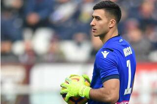 ¿Pase récord? Musso, el arquero argentino que quieren los gigantes de Italia