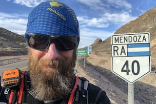 Se largó a correr de Ushuaia a Alaska, pero no todo salió como esperaba