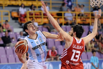 Juan Pablo Vaulet jugó con Argentina en el debut del Mundial Sub 19