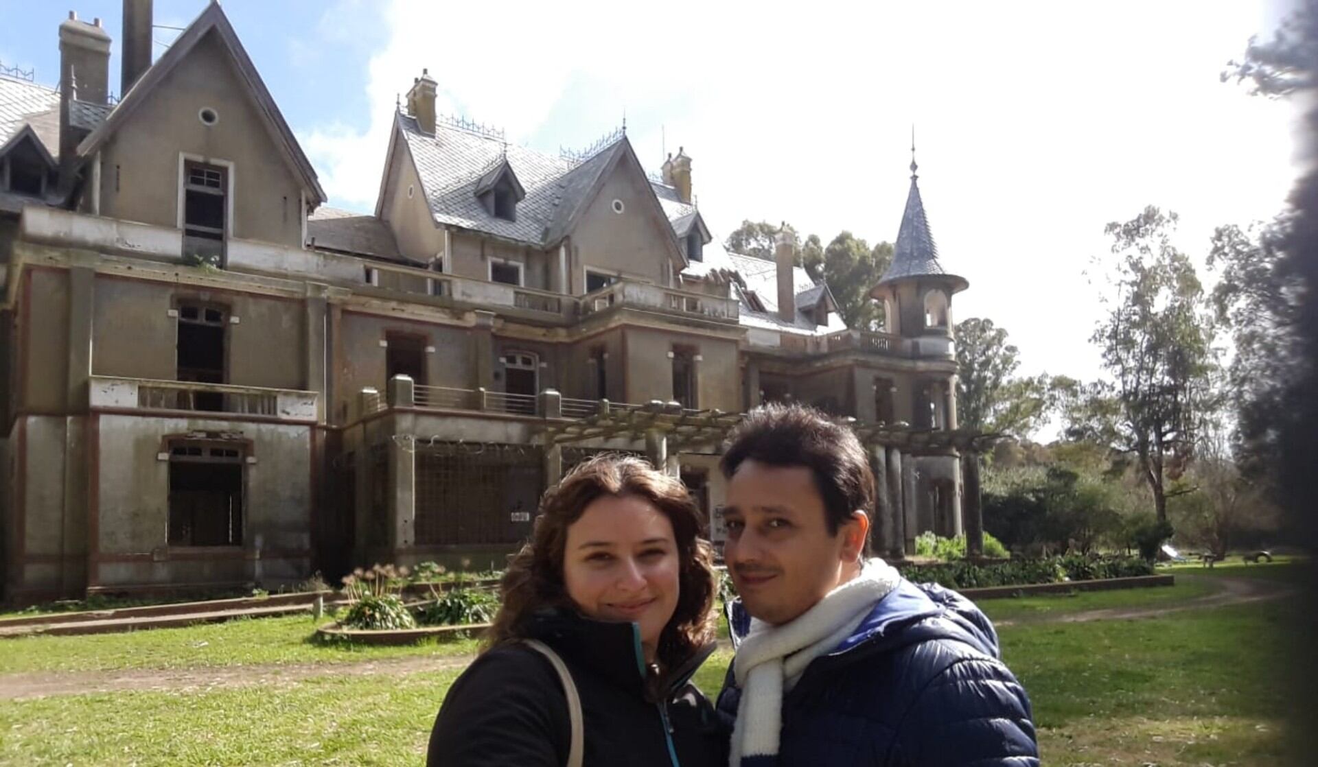 Juan Pablo y Noelia tienen este hobby desde que se pusieron de novios. Siendo padres, cambiando algunas rutinas, viajan con sus hijos para mostrarles que es posible tener otra calidad de vida.