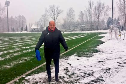 Juan Ramón Rocha, todoterreno. Dirigiendo bajo la nieve al Ruch Chorzow, de Polonia