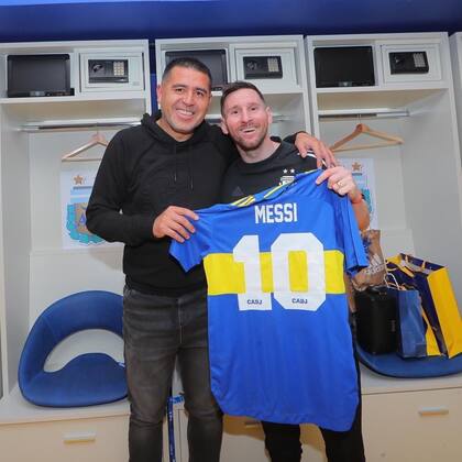 Juan Román Riquelme y Lionel Messi.