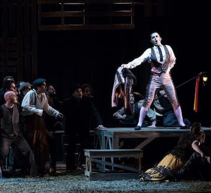 Juan Salvador Trupia en Carmen, de Bizet (puesta de Juventus Lyrica)