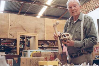 Juan Santiago Bouchon, un frances que eligió a Cordoba para exhibir su colección. Hoy,Pedro, su hijo, continua con el legado.