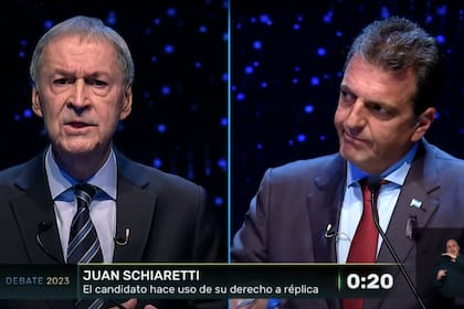 Juan Schiaretti y Sergio Massa en el segundo debate presidencial