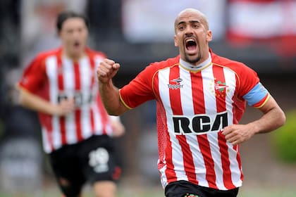Juan Sebastián Verón, el grito de gol en su regreso a Estudiantes